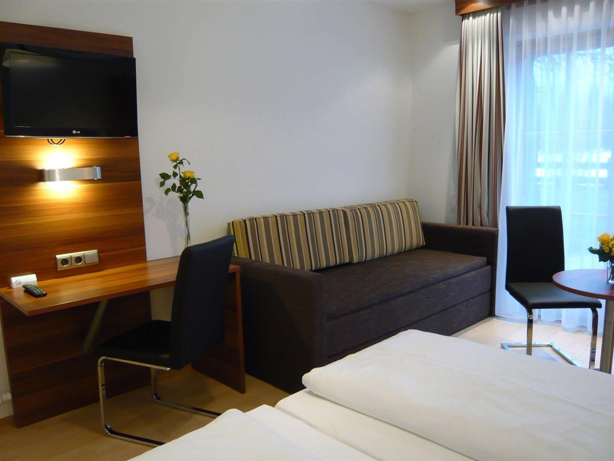Hotel Das Essigmanngut Anif Bagian luar foto