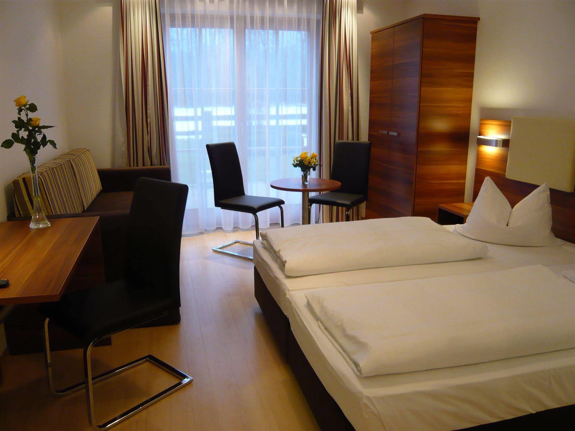Hotel Das Essigmanngut Anif Bagian luar foto